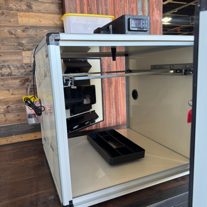 Queen Bee Incubator for Langstroth Frames