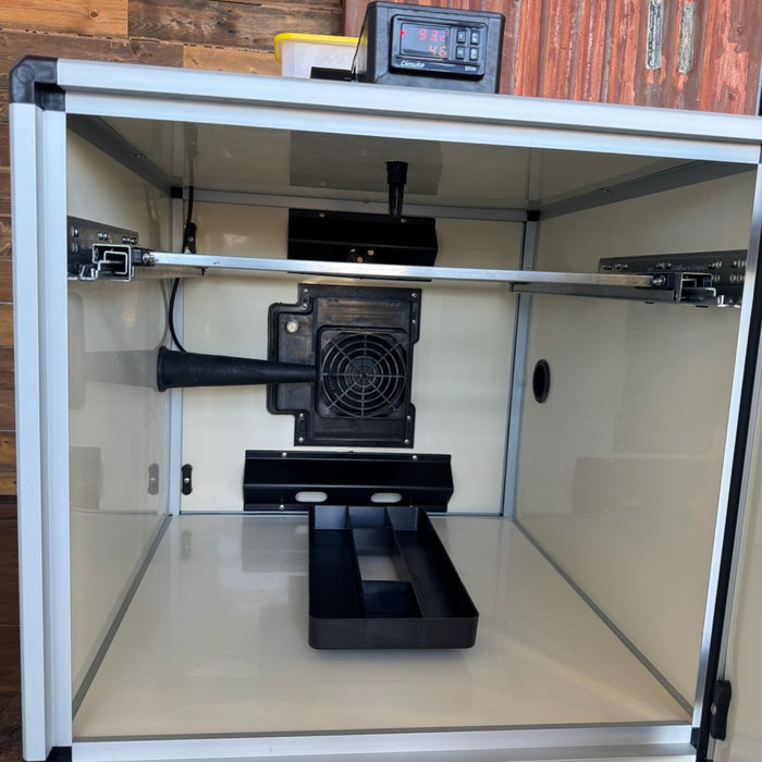 Queen Bee Incubator for Langstroth Frames